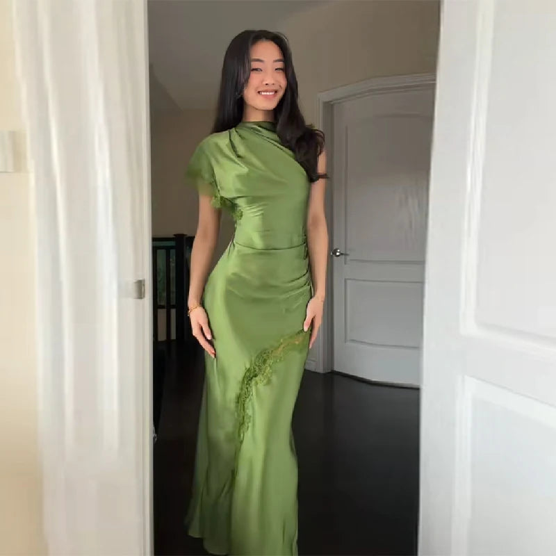 Robe Longue Satin Asymétrique Femme – Une Épaule, Dentelle & Style Élégant 2026